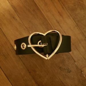 Belt with heart buckle